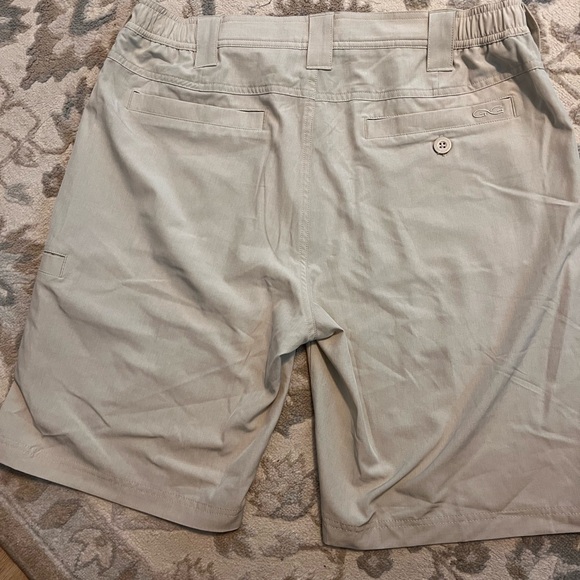 Men’s GameGuard shorts - Picture 3 of 4